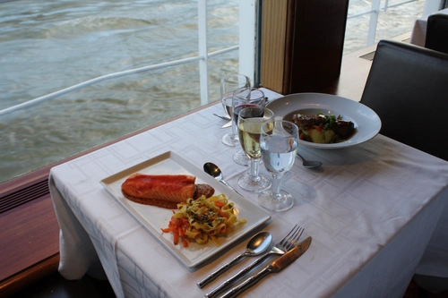 Le Capitaine Fracasse Restaurant Paris