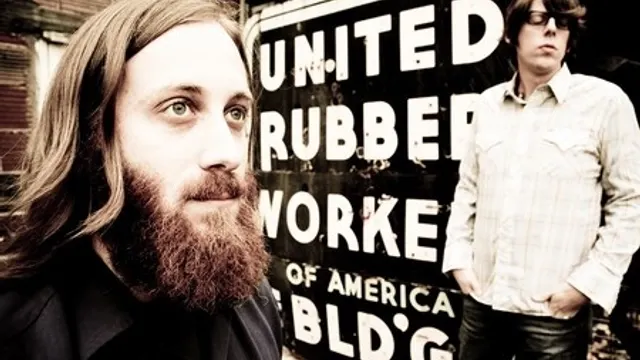 THE BLACK KEYS
