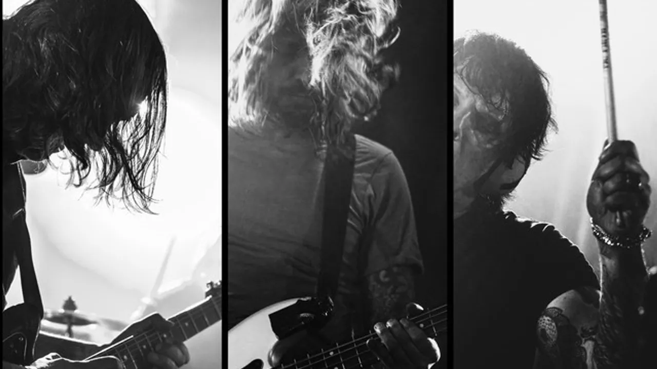 Mind your head 16 : Mutiny On the Bounty + Shiko Shiko + ...