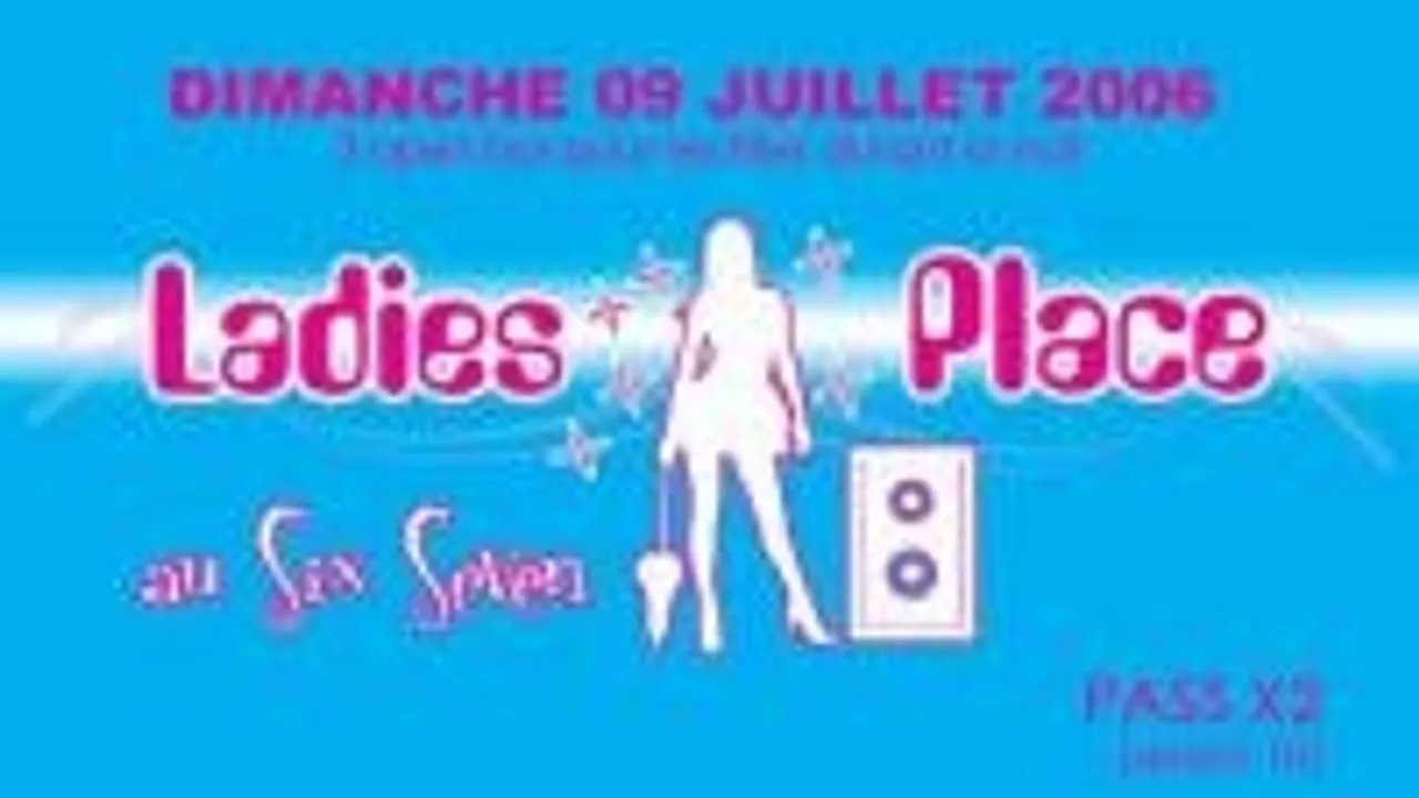 Ladies Place-la Fete Apres Le Foot
