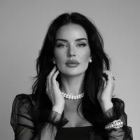 Simone
