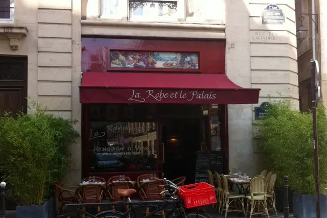 La Robe et le Palais