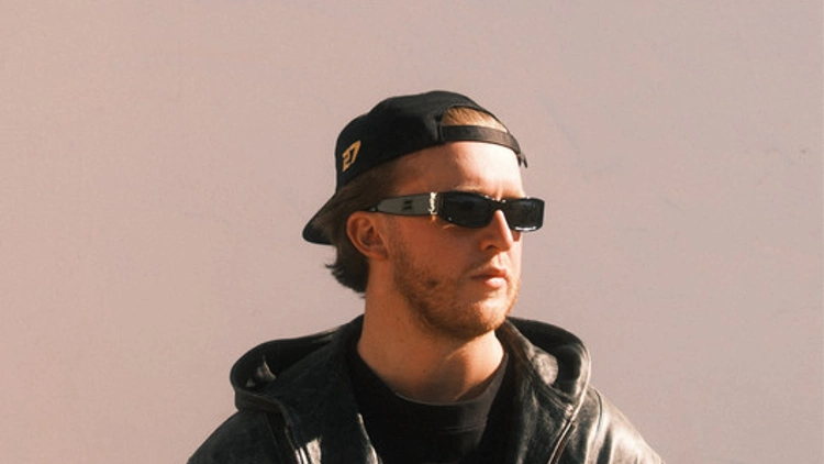 Vision presents LINK Milano w Ilario Alicante, Max Dean
