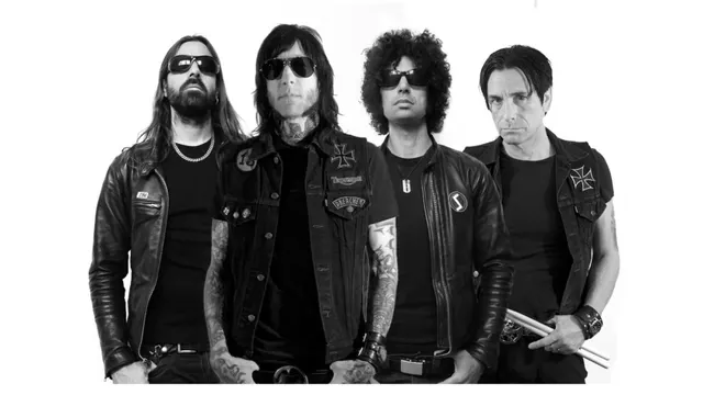 The Lords of Altamont (USA) + Sticky Boys