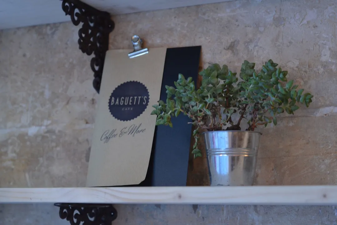Baguett's Café Restaurant Paris