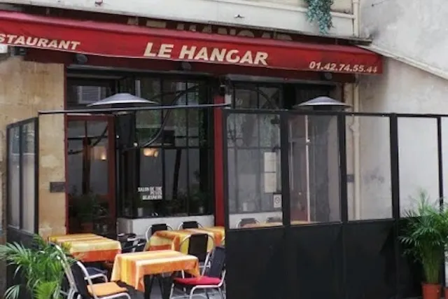Le Hangar