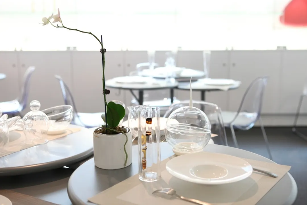 La Hip Galerie Restaurant Galerie d'art Paris
