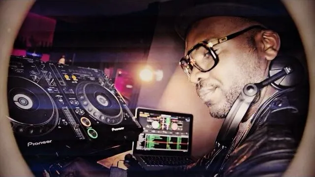 An evening with ... Marvin Waxx