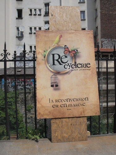 La REcyclerie Bar Restaurant Paris