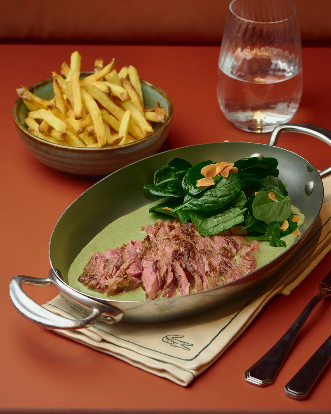 Café Lacoste Restaurant Paris