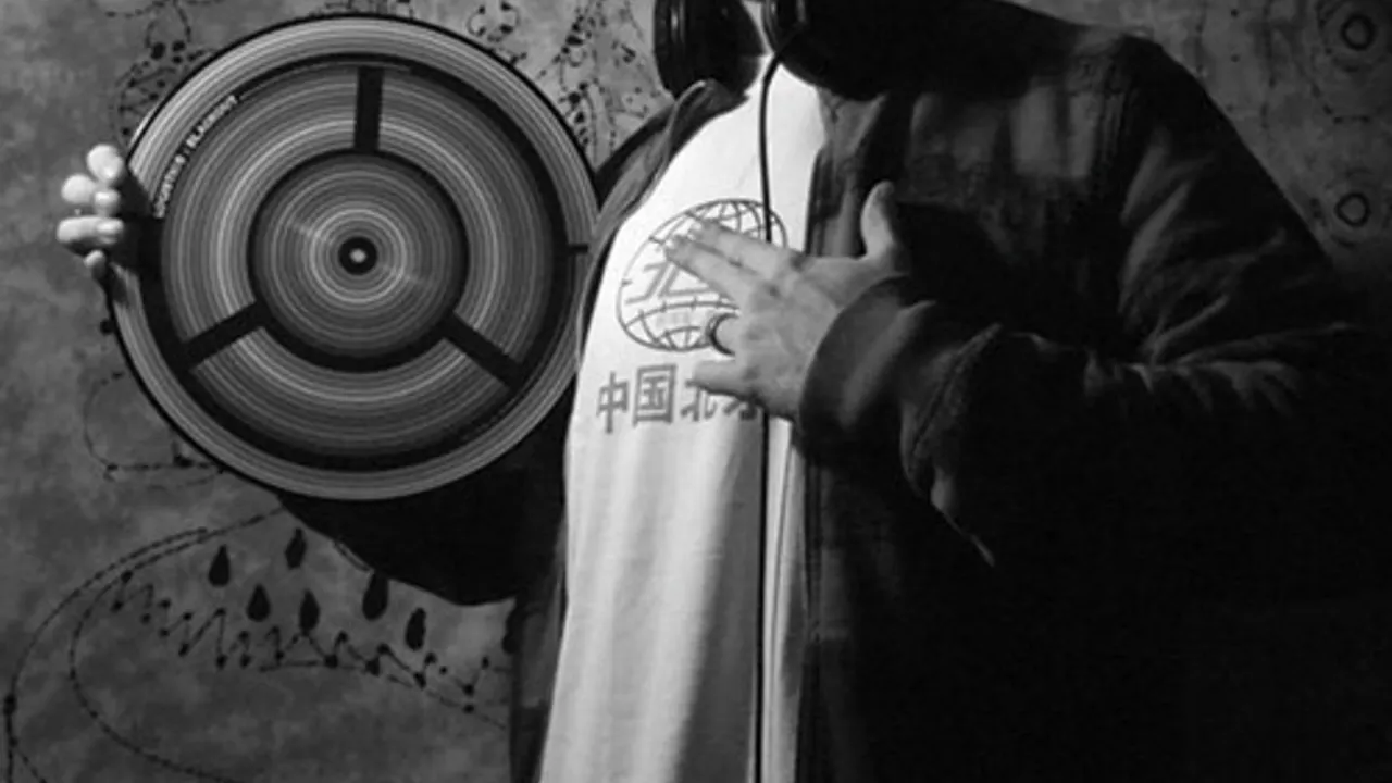 Sweety Weekly Party : Trekking Beats