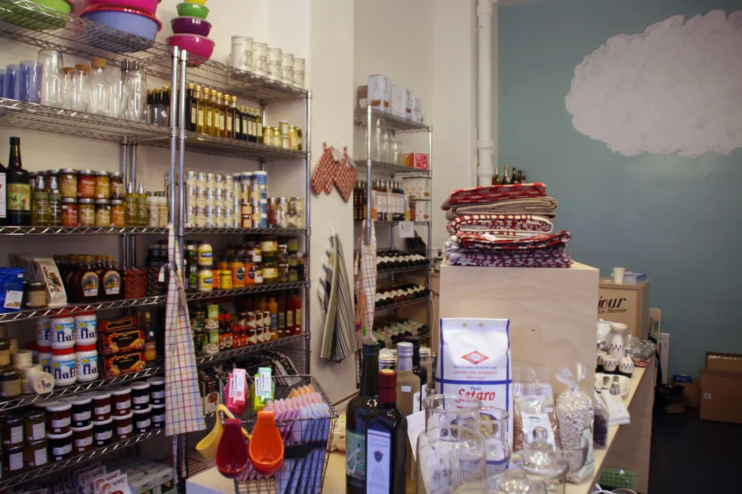Bonjour Le Marais Restaurant Shop Paris