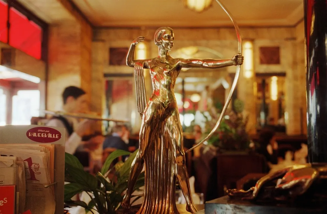 Le Vaudeville Restaurant Paris