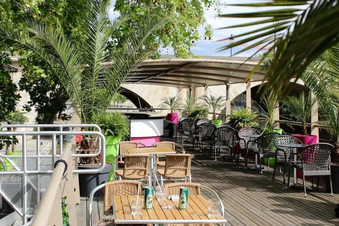 Le MR - Mademoiselle Rose Restaurant Paris