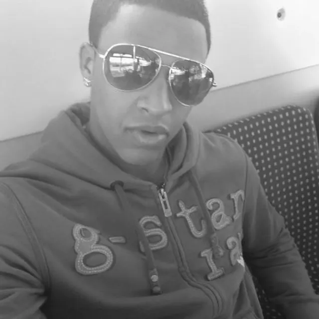 Enzo W