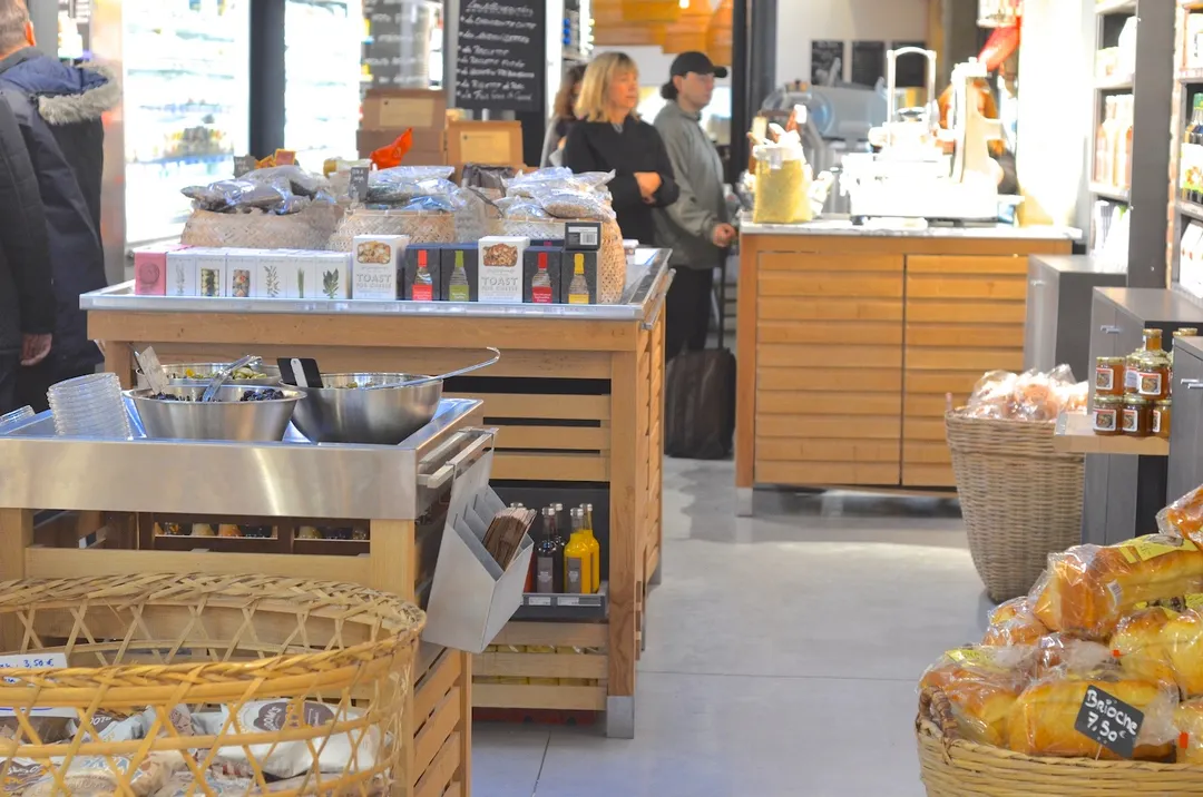 Causses Saint-Martin Restaurant Shop Paris