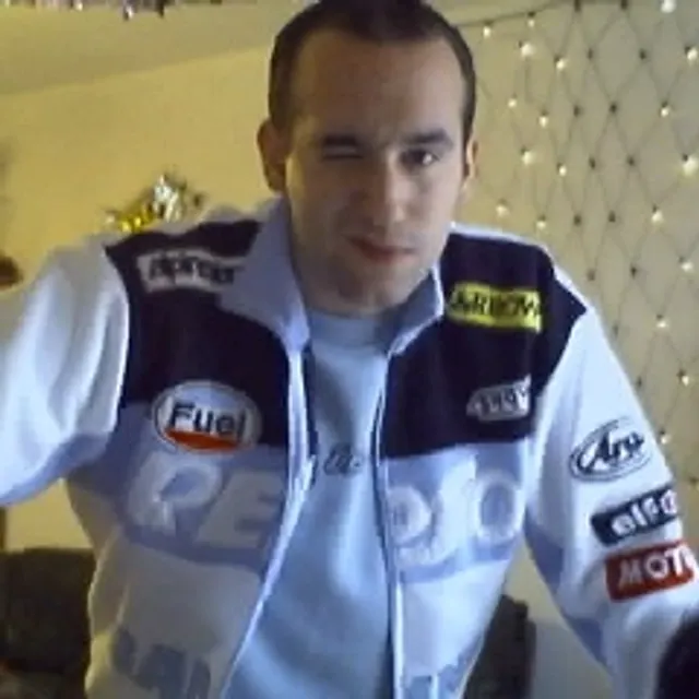 Nicolas B