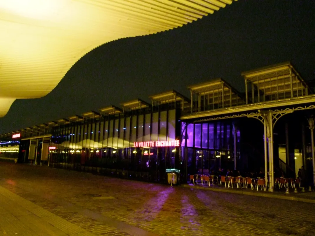 La Villette Enchantée Club Restaurant Bar Paris