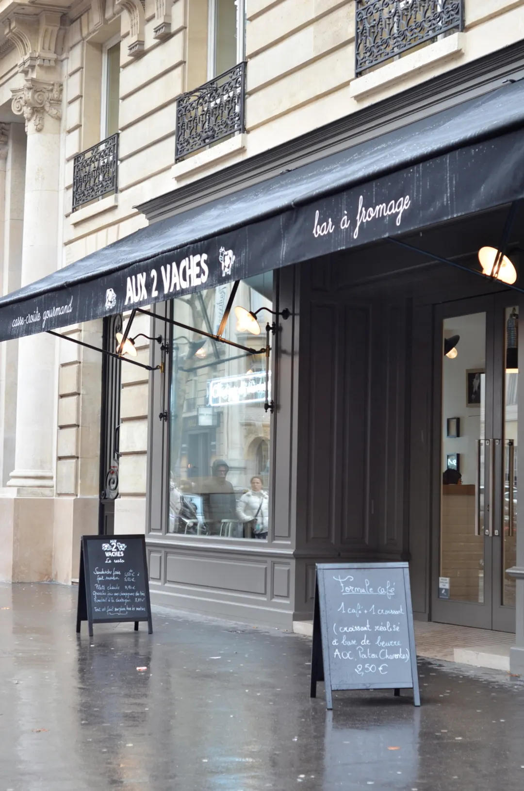 Aux 2 Vaches Restaurant Paris