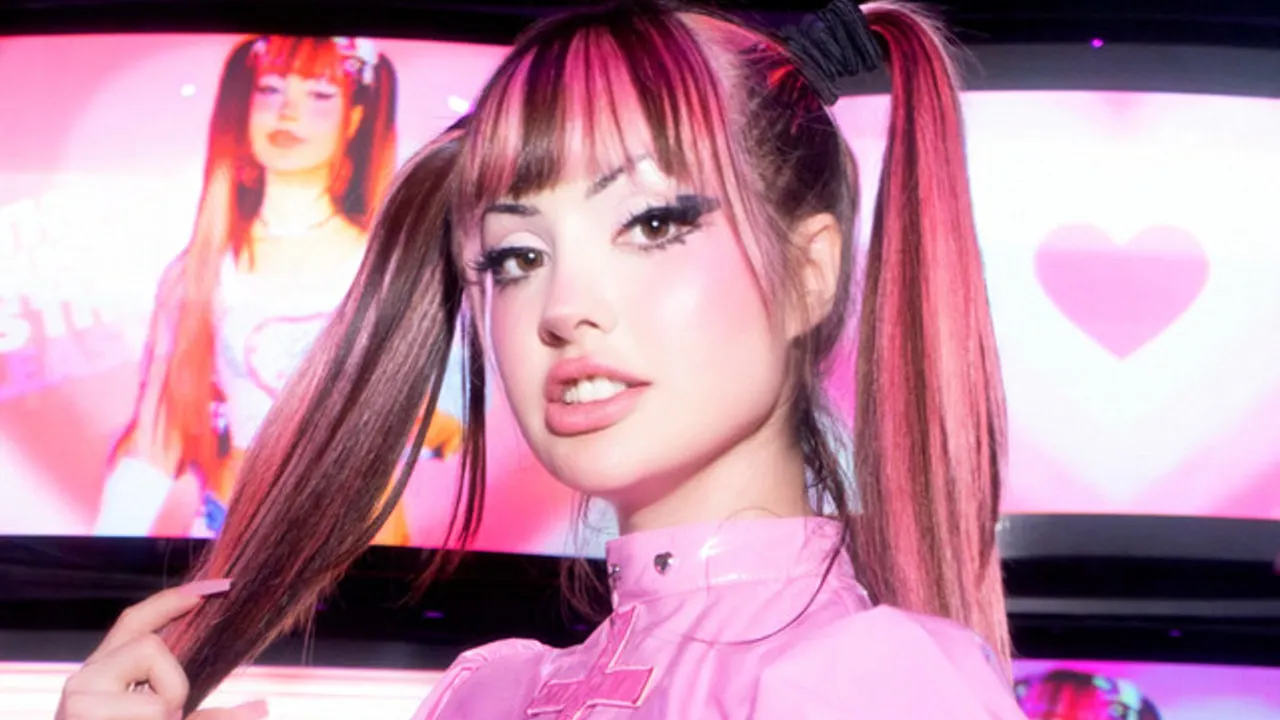 Pinkii, Sarah Bonito