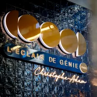 L'Éclair de Génie Café