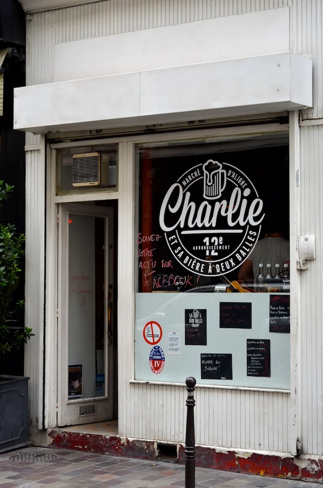 Charlie... et sa bière à deux balles Bar Paris