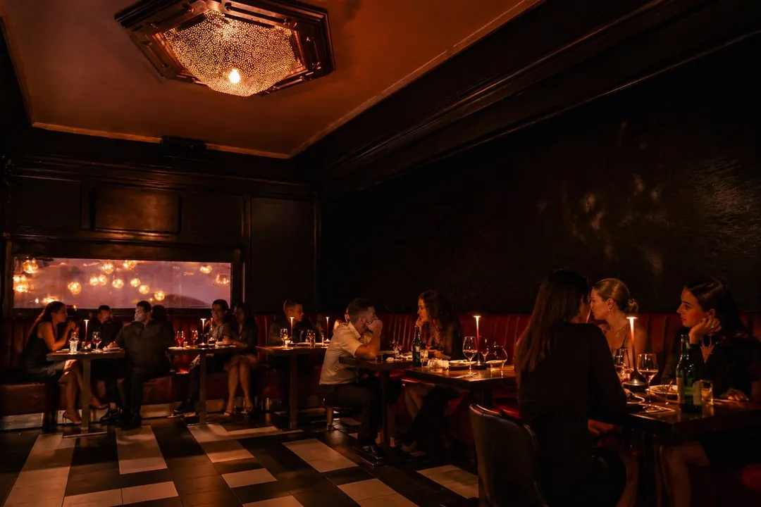 La Fav Restaurant Club Bar Paris