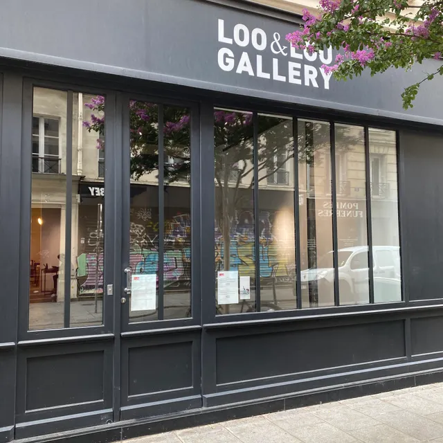 Loo and Lou Gallery