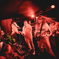 Von Pariahs