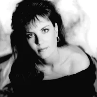 Holly Dunn
