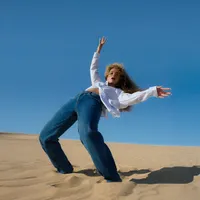 Ella Eyre
