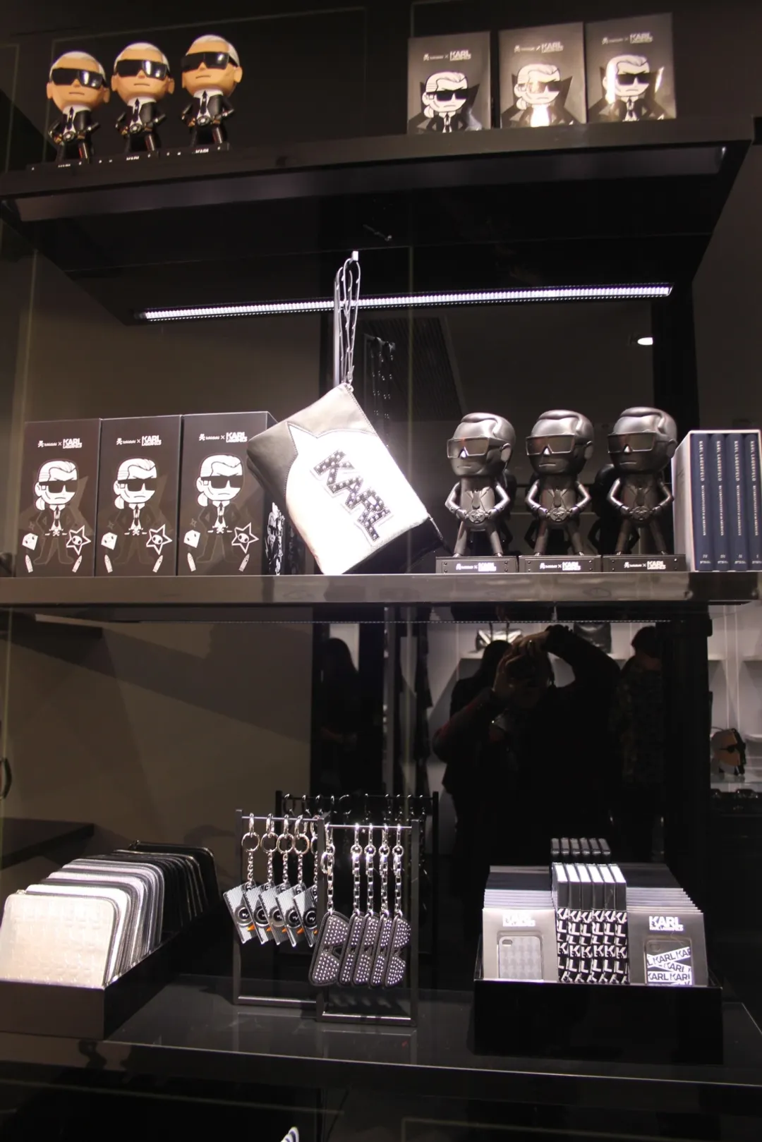 Le Karl Lagerfeld Store - Saint Germain Shop Paris