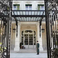 Le Shangri-La