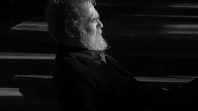 GLEN HANSARD