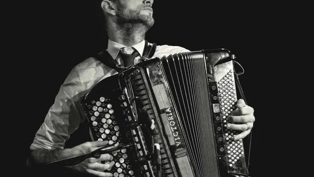BENJAMIN MOUSSAY & VINCENT PEIRANI
