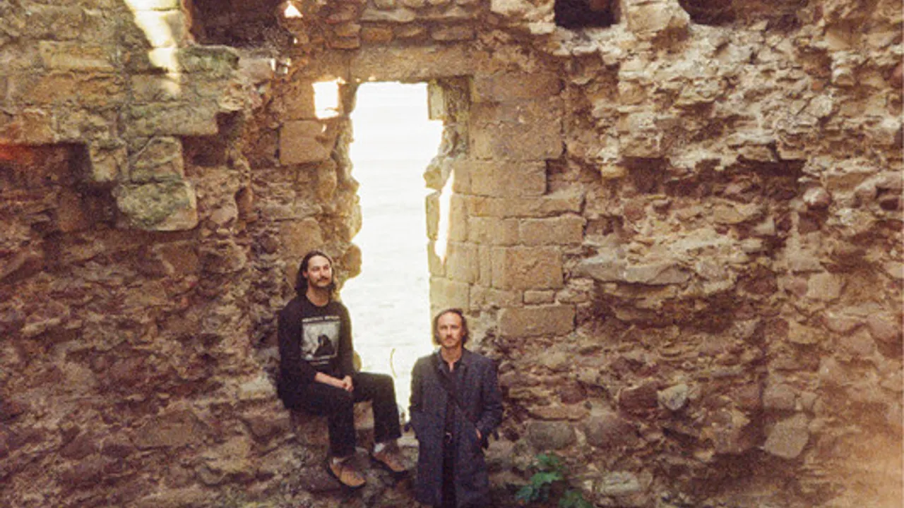 Yoo Doo Right (Ca) + Bank Myna + May The Queen