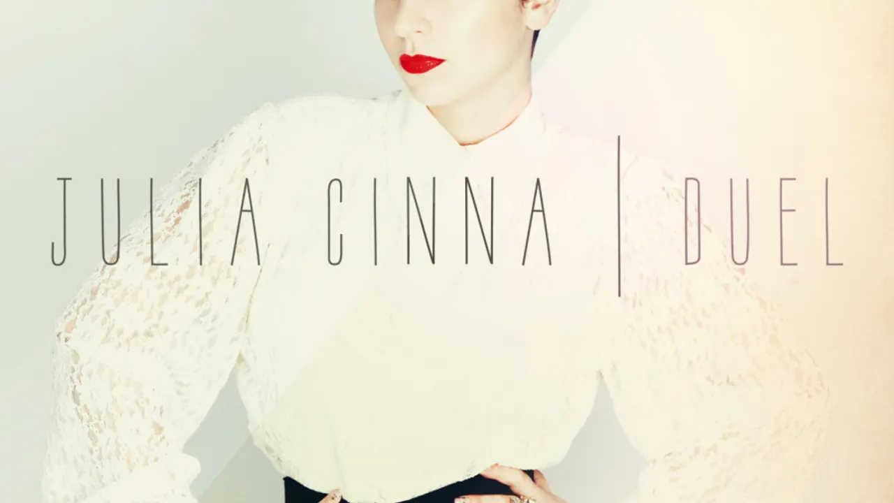 Julia Cinna -  Duel