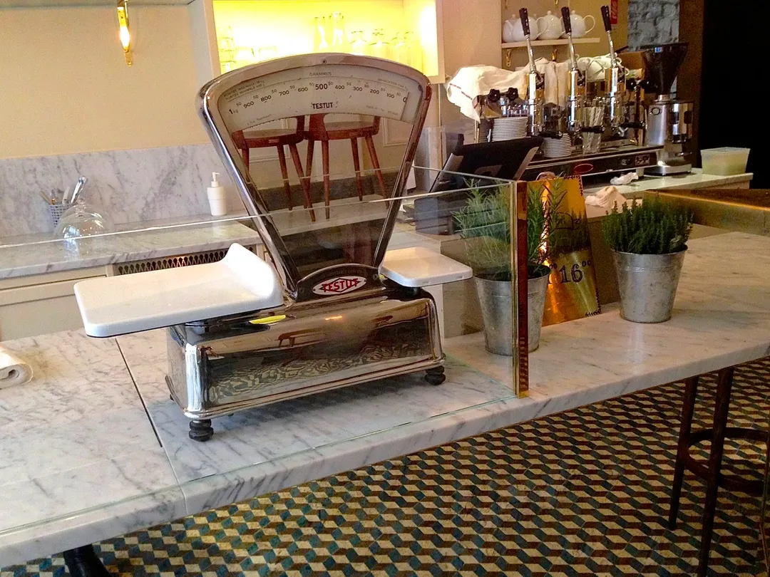 La Petite Table Restaurant Paris
