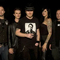 The Mahones
