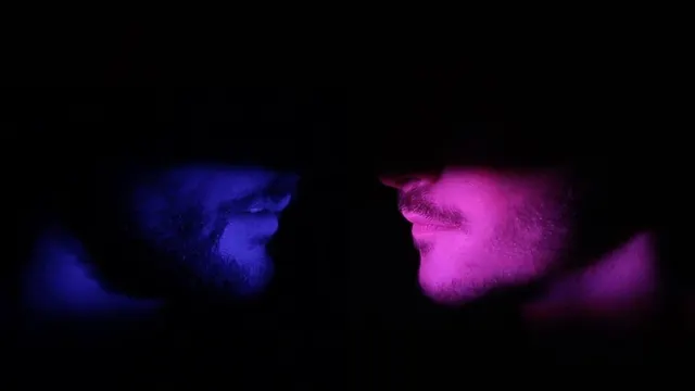 Atom • Cheers • L’An2000