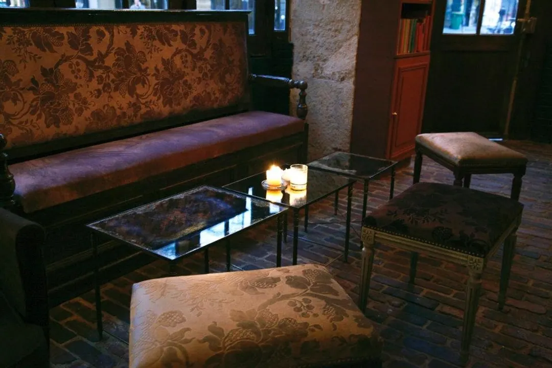 Chez Moustache Restaurant Bar Paris