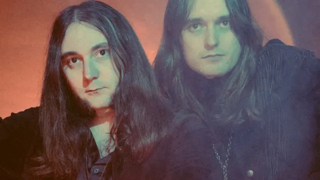 Moundrag + Guest