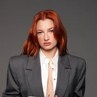 Güliz Ayla