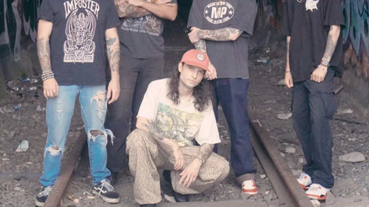 COMBUST - SPEEDWAY - ODDMAN OUT - BRAVE OUT