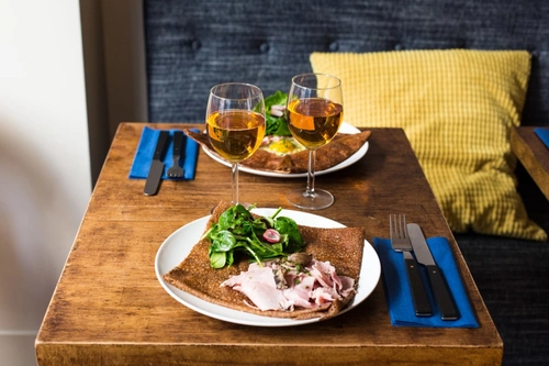 Brutus Batignolles Restaurant Paris