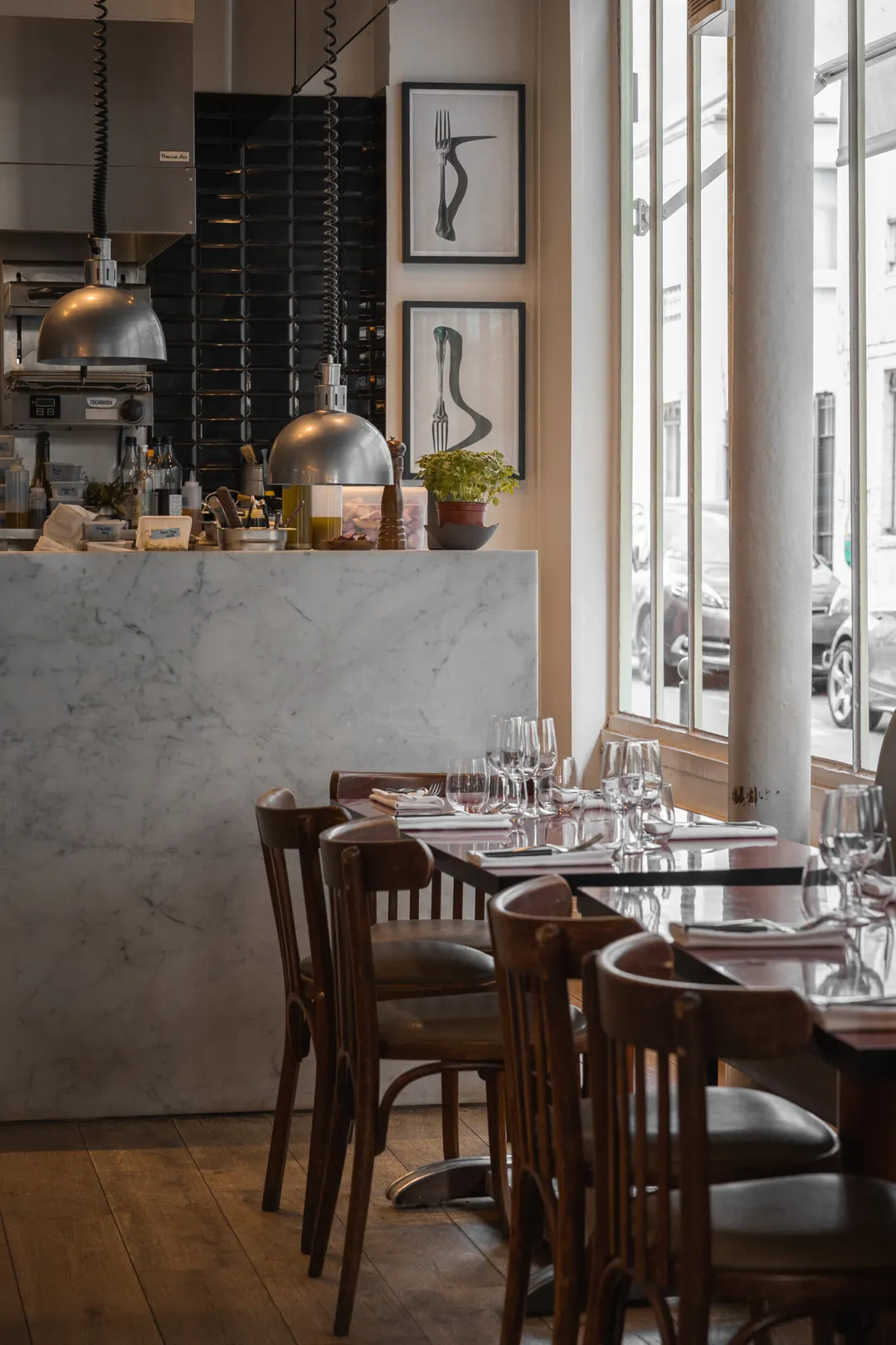 Le 6 Paul Bert Restaurant Paris