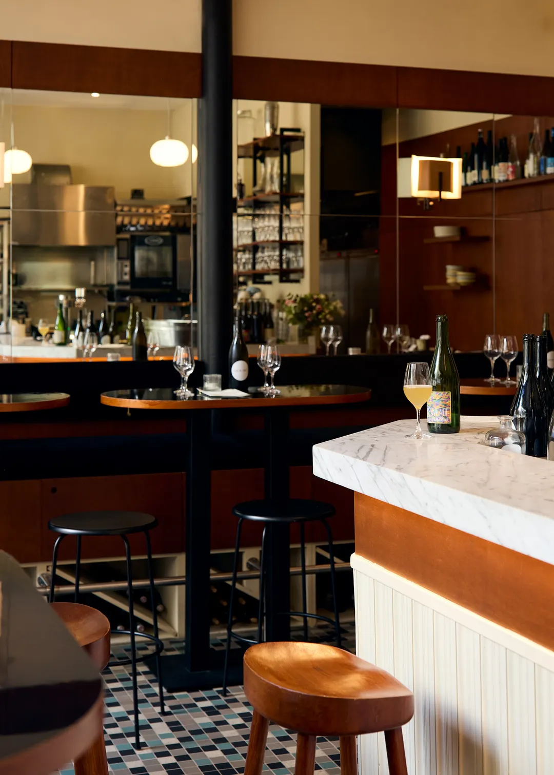 Trouble Restaurant Paris