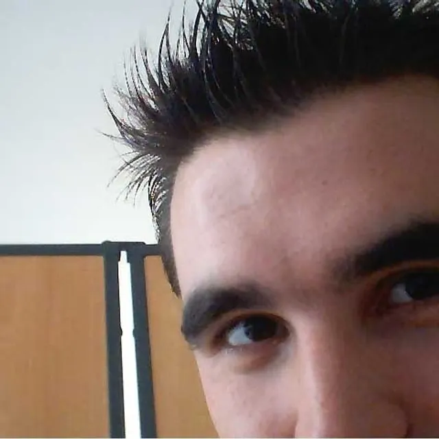 Damien M