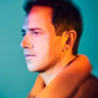 Santino Fontana