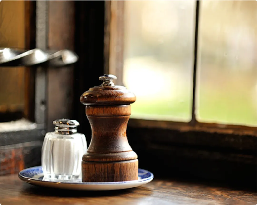 The Tea Caddy Restaurant Paris